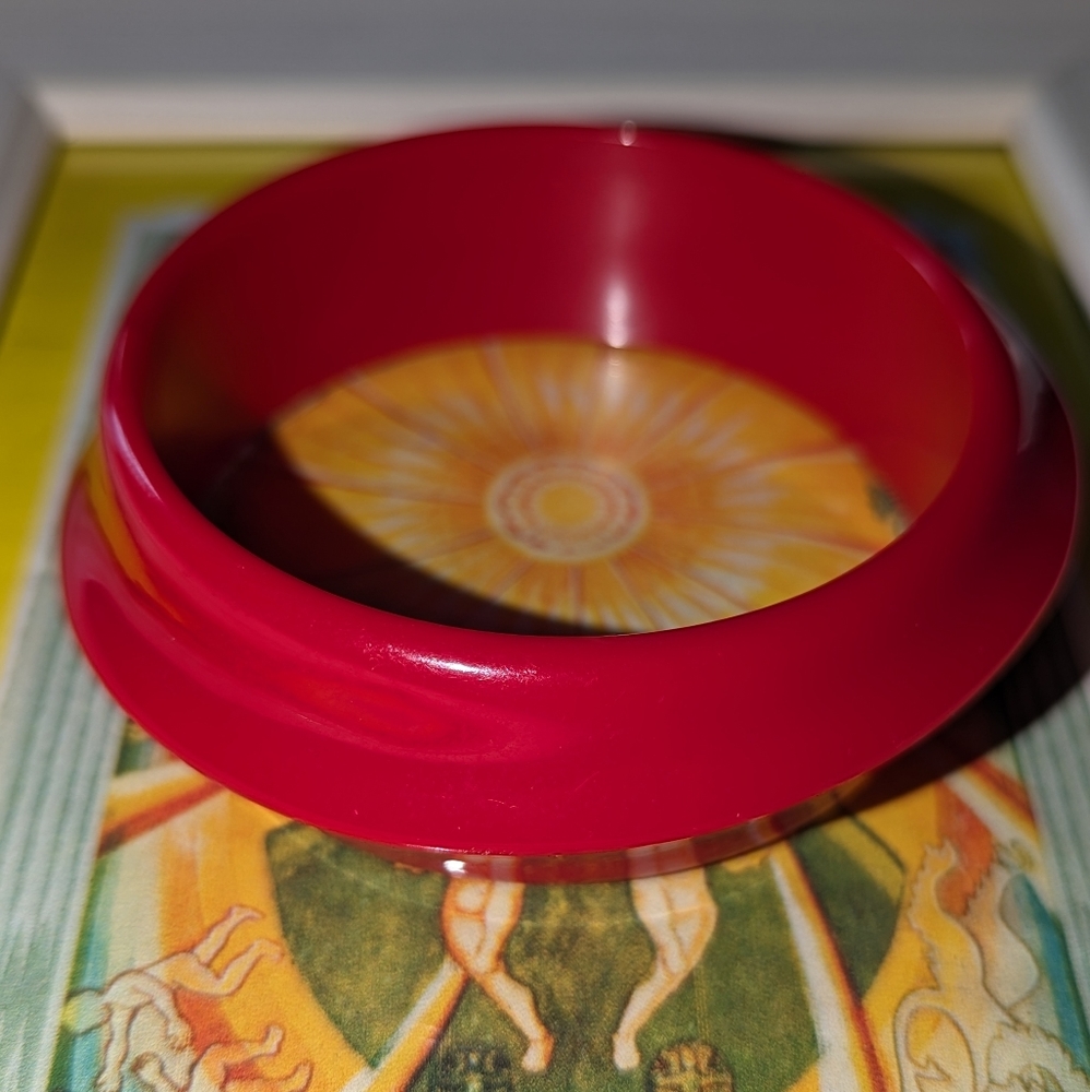 ❤️🍒 Wide Vintage Bangle Bright Cherry Red Space Age Bracelet ♥️🍒♥️ - Picture 8 of 13